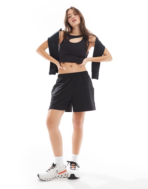 ON Focus Gym Shorts In Black