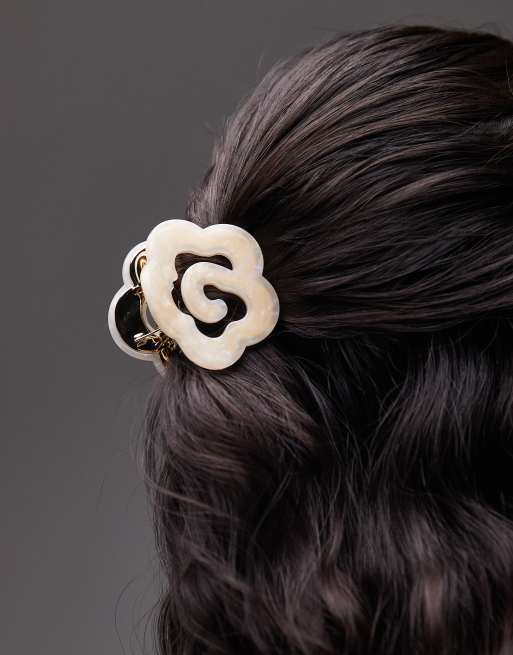 & Other Stories Flower Swirl Marble Hair Claw Clip In White