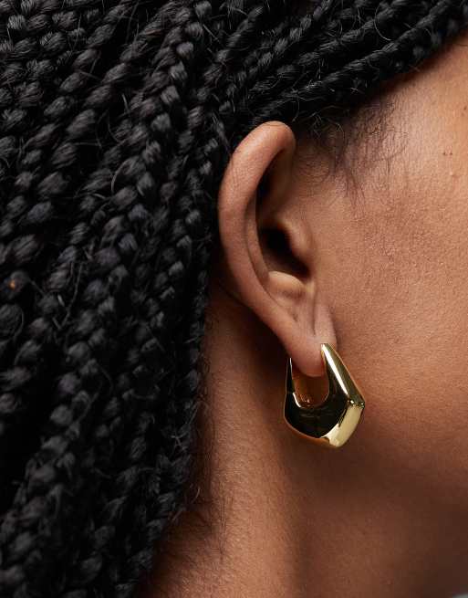 & Other Stories Triangle Hoop Earrings In Gold