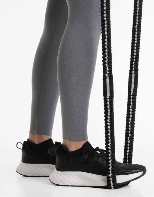 OYSHO 3 Pairs Of Polyamide Blend Sneaker Socks With Heel Tab In Black