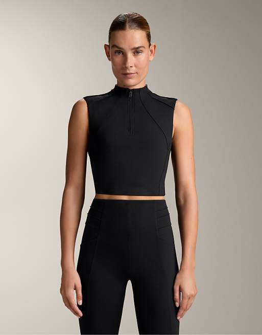 OYSHO Evermove Crease Tank Top In Black