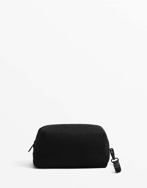 OYSHO Mesh wash bag in black