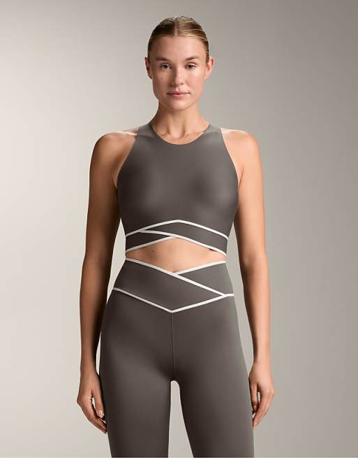 OYSHO Perfect-adapt crossover band tank top in black