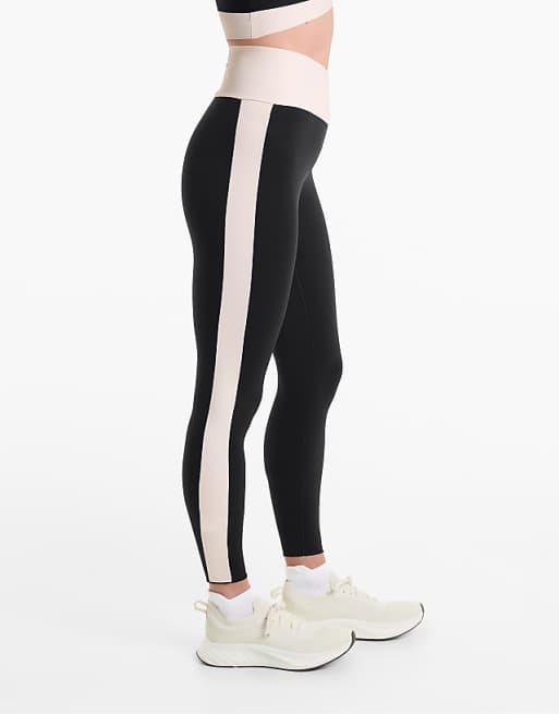 OYSHO Perfect-adapt High-rise 65cm Ankle-length Leggings With V-cut Waist In Black