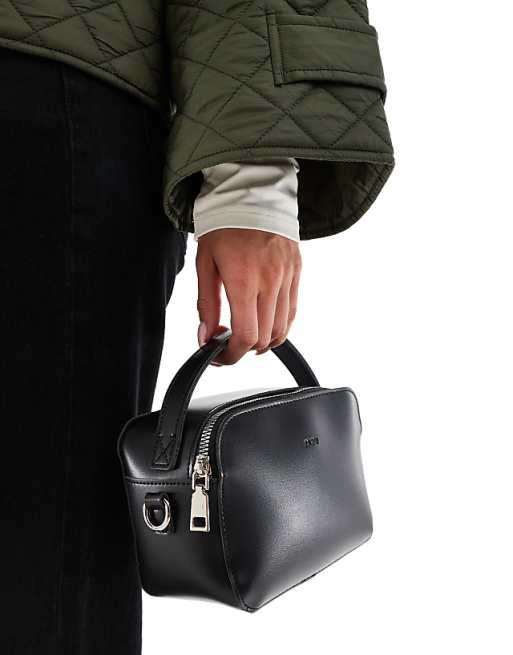 PASQ Crossbody Camera Bag In Black