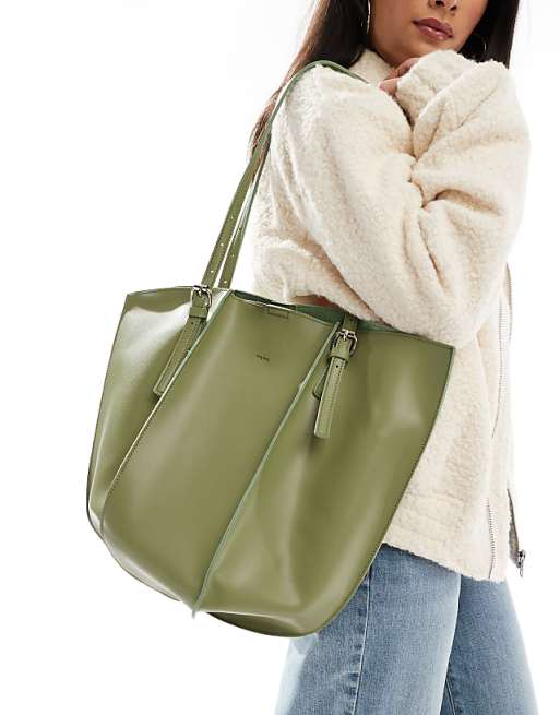 PASQ pleated tote bag in olive green