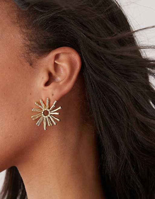 Petit Moments disco daisy statement earrings in gold