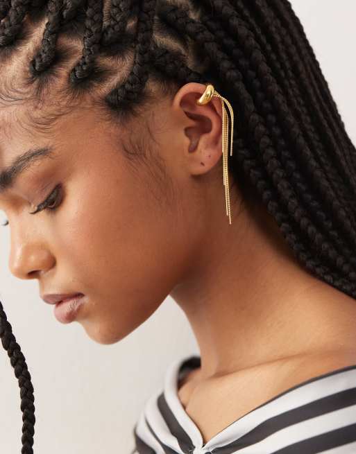 Petit Moments Fringe Ear Cuff In Gold