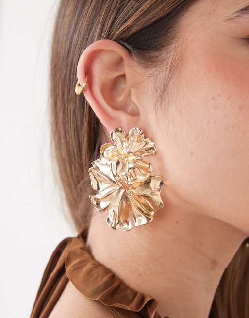 Petit Moments Noveldo Statement Flower Stud Earrings In Gold