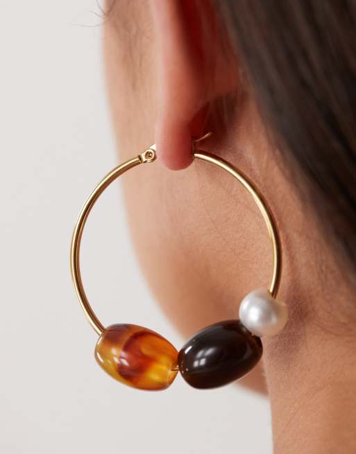 Petit Moments Pearl And Brown Bead Hoop Earrings In Gold