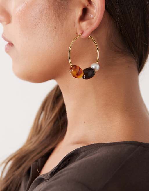 Petit Moments pearl and brown bead hoop earrings in gold
