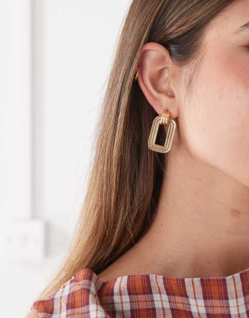Petit Moments Rectangular Doorknocker Earrings In Gold