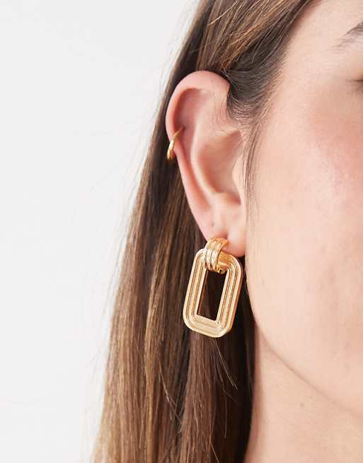 Petit Moments rectangular doorknocker earrings in gold