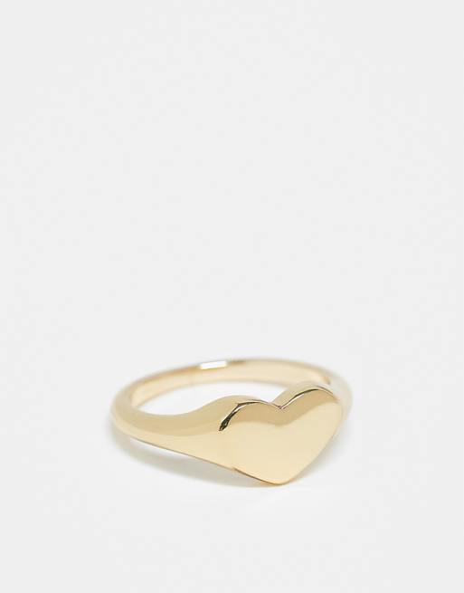 Pieces Curve 18k plated heart signet ring in gold
