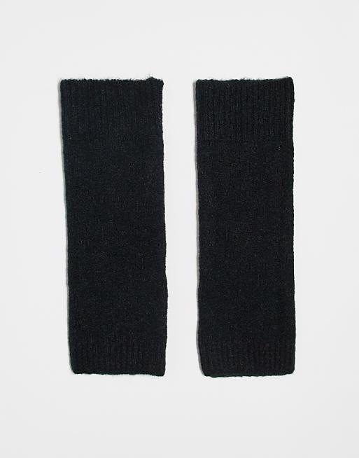 Pieces knitted arm warmers in black