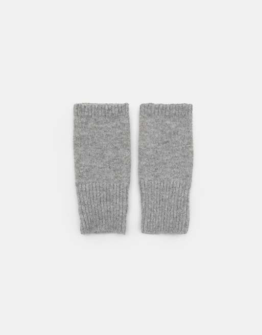 Pull&Bear Knit fingerless gloves in pale grey