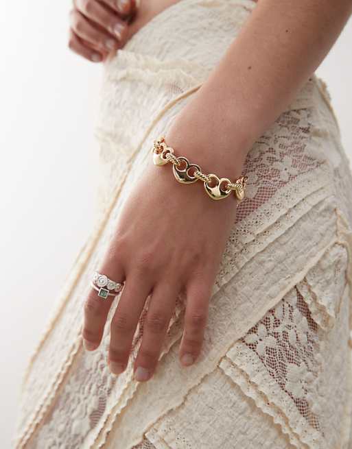 Reclaimed Vintage heart link chain bracelet in gold