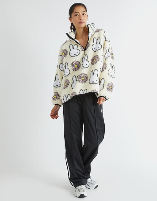 Skinnydip London Miffy Flower Longline Fleece In White