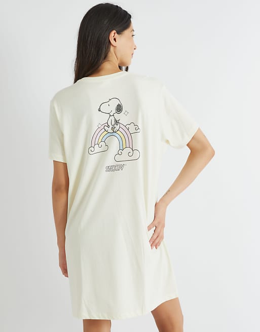 Skinnydip london snoopy rainbow night dress in ecru in pink