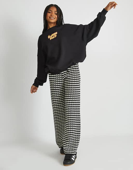 Skinnydip London The Simpsons Flaming Moes Sweatshirt In Black