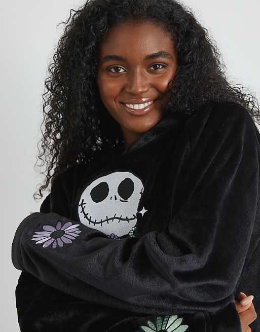 Skinnydip Skinnydip London Nightmare Before Christmas Embroidered Blanket Hoodie In Black