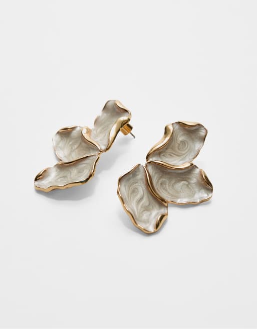 Stradivarius Enamelled Fan Earrings In Gold