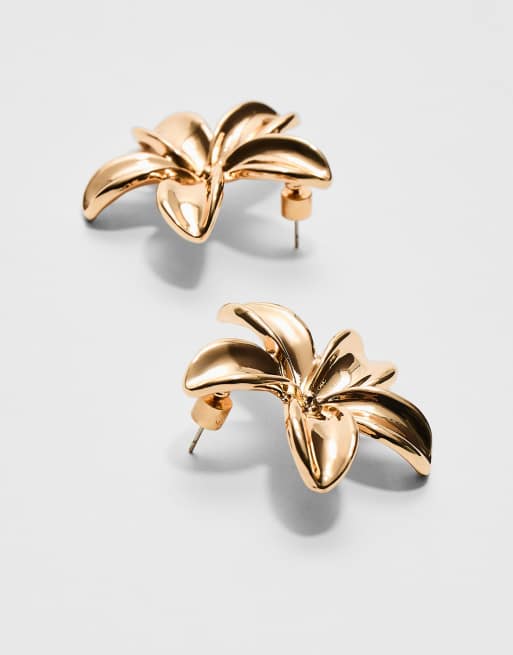 Stradivarius Flower Earrings In Gold