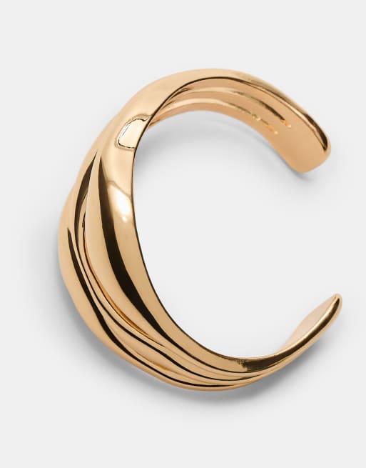 Stradivarius Wavy Maxi Cuff In Gold