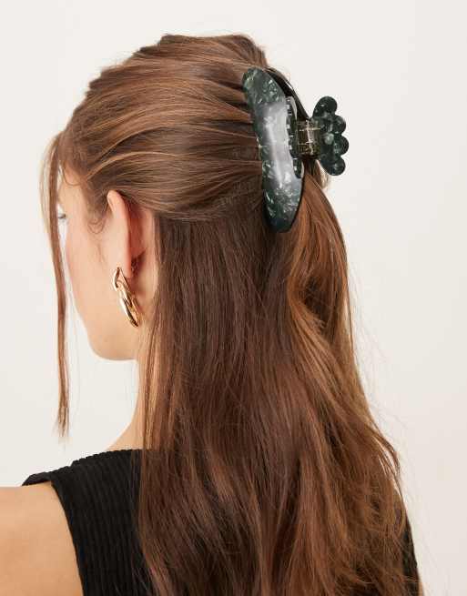 Sui Ava Helle Big Hair Claw In Forest Green