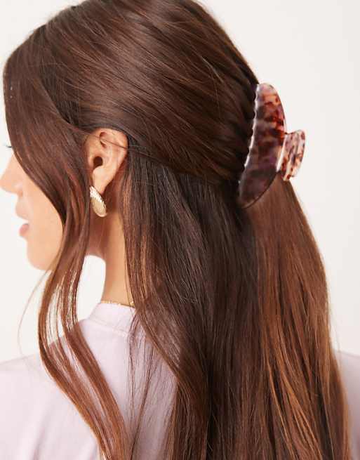 Sui Ava Ida large hair claw in pink mix