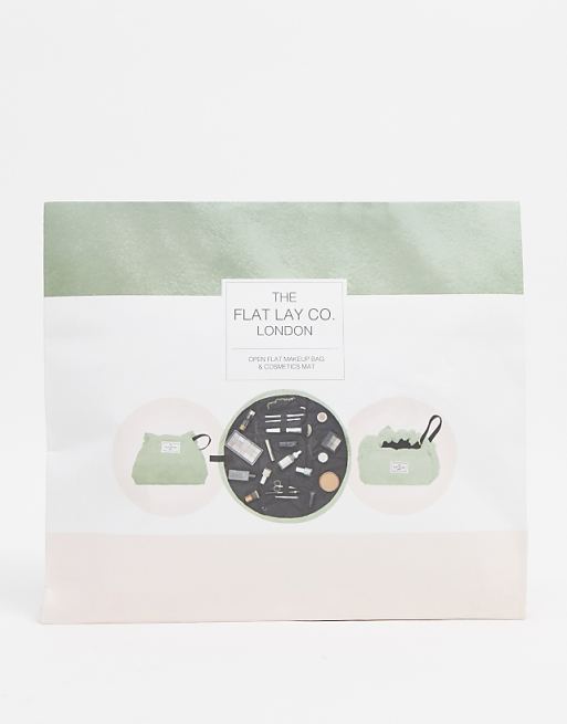 The Flat Lay Co. Drawstring Makeup Bag - Sage Green Velvet