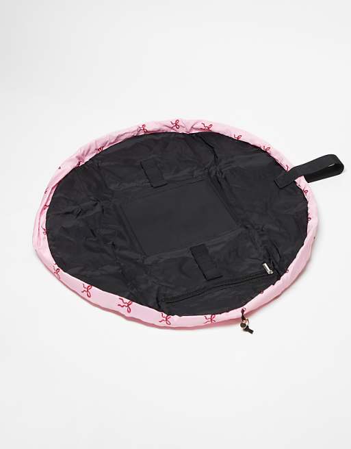 The Flat Lay Co. X ASOS EXCLUSIVE Drawstring Makeup Bag In Pink Bows