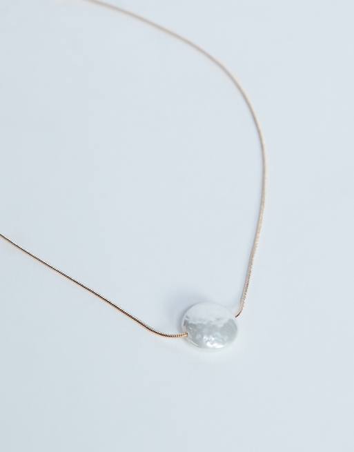 Topshop Farley dainty choker necklace with pearl pendant in gold