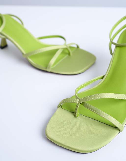 Topshop Ila Toe Loop Mid Heel Sandal In Green