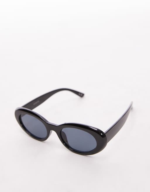 Topshop Sicily Round Sunglasses In Black