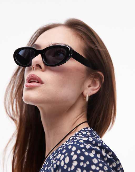 Topshop Sicily Round Sunglasses In Black