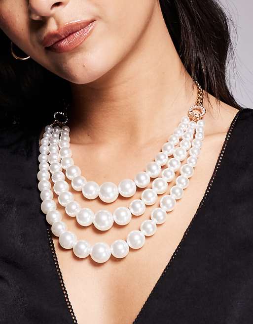 True Decadence multirow pearl necklace