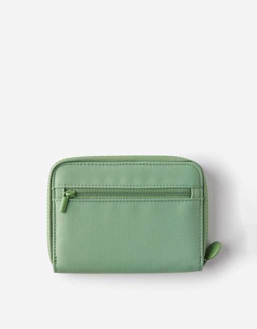 TYPO Traveller Passport Holder In Green