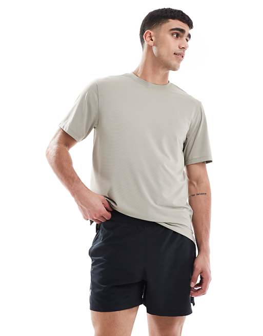 Under Armour Launch 5 Inch Shorts In Black