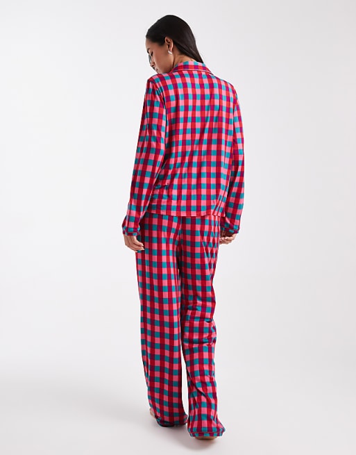 Urban Threads Christmas Long Sleeve Revere And Trouser Pyjama Set In Red Check Print