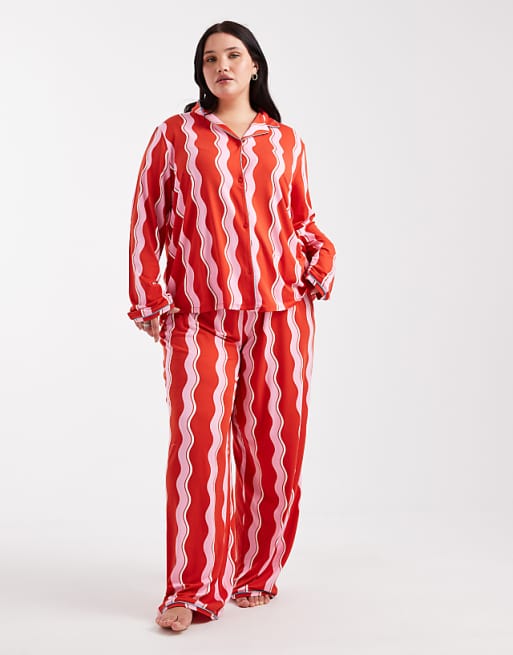 Urban Threads Curve Christmas Long Sleeve Revere And Trouser Pyjama Set In Wavy Red Stripe