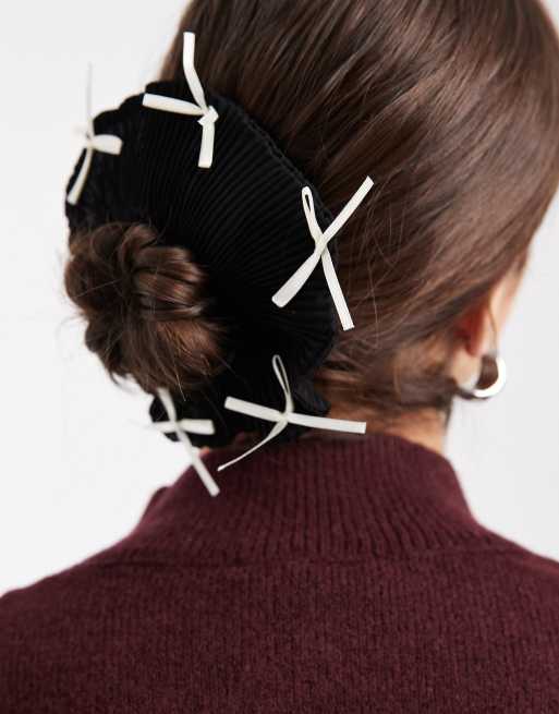 Vero Moda Bow Applique Scrunchie In Black